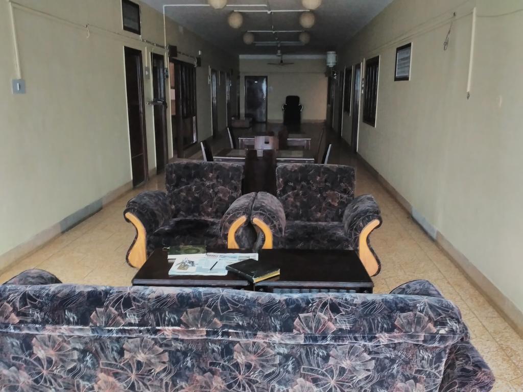Hotel Ajaya Váránaszi Kültér fotó